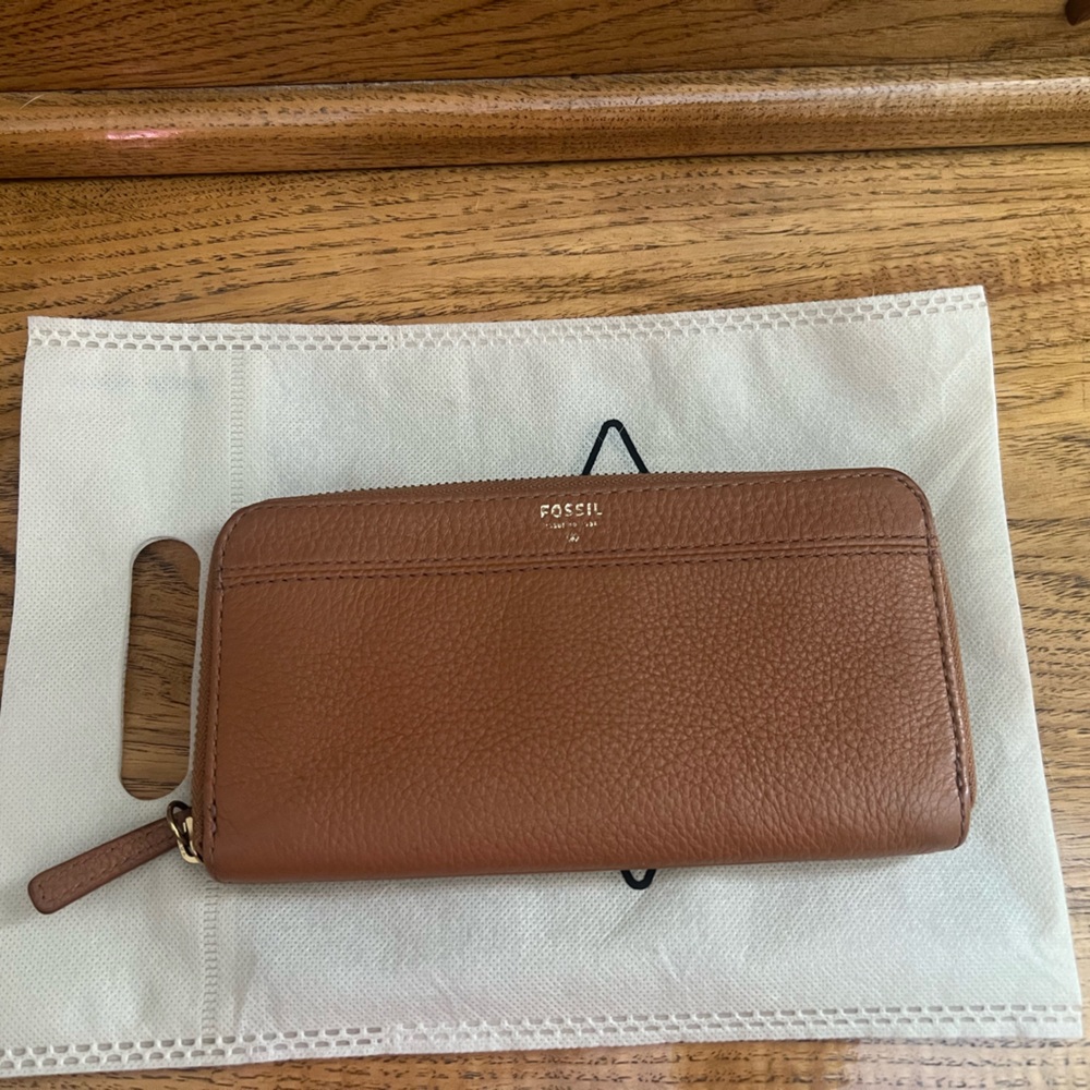 Fossil Brown Pebble leather wallet